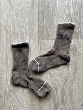 Vuori gym socks